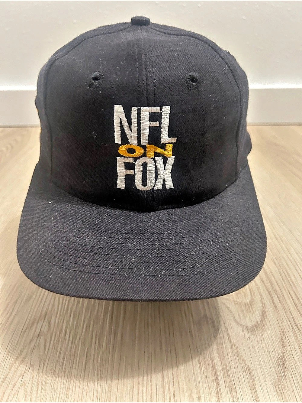 Sportcap Vintage NFL on Fox Sports Black/White/Yellow Snapback Hat football